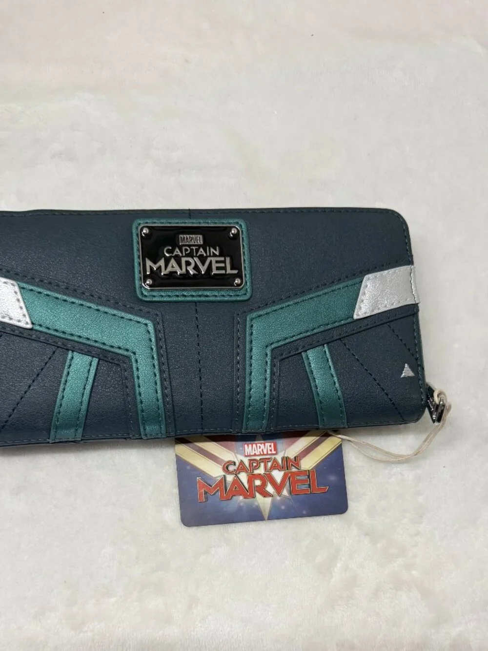 Rare Loungefly Captain Marvel Green Backpack & Wallet Set+ 2 Handmade Bag Charms